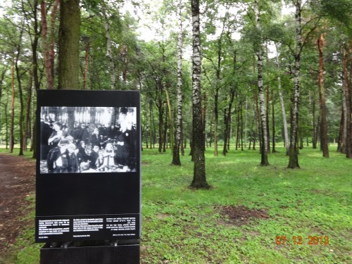 They waited here. Some days, in the summer of 1944, for hours.
